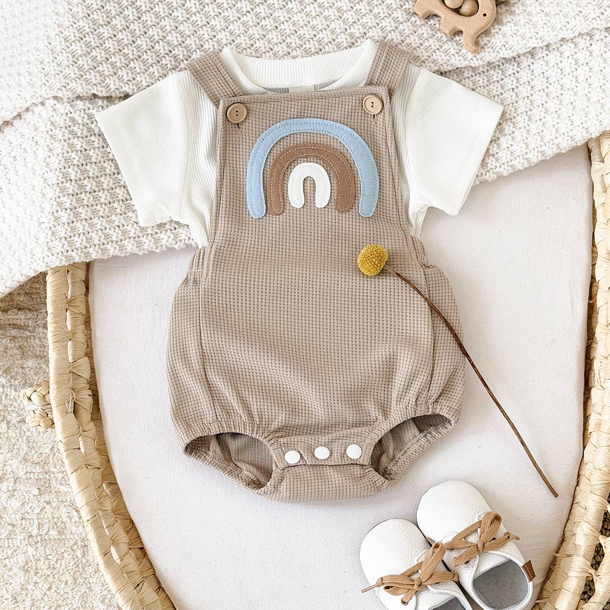Conjunto de Verão para Bebê com Macacão e Camiseta (2 Peças)