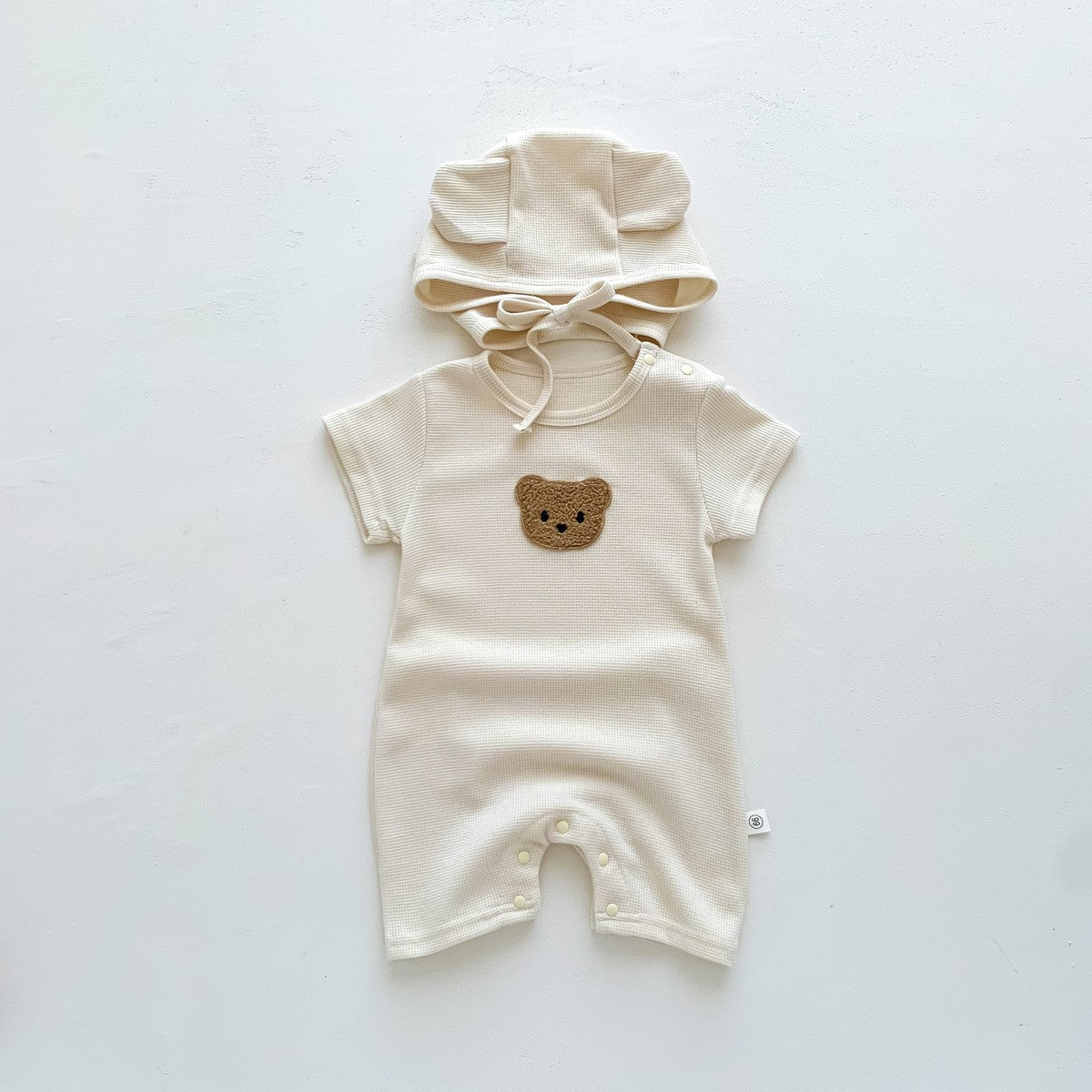 Macacão de Algodão para Bebê com Chapéu de Orelhas