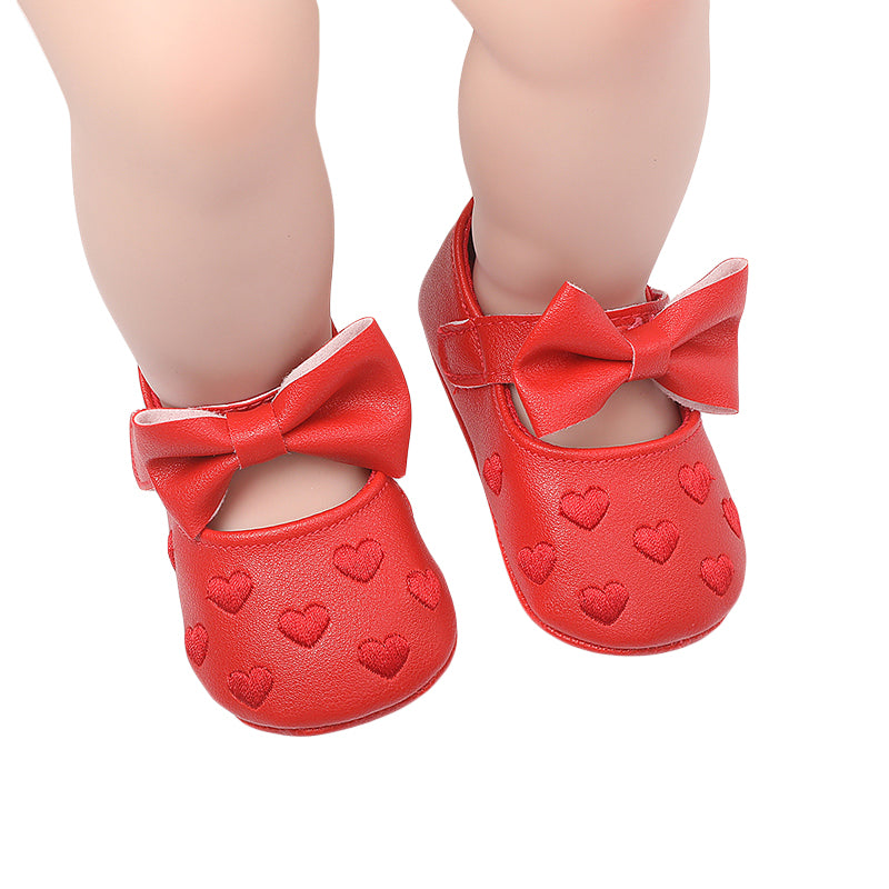 Mocassim de Bebê Antiderrapante com Decoração de Coração e Laço