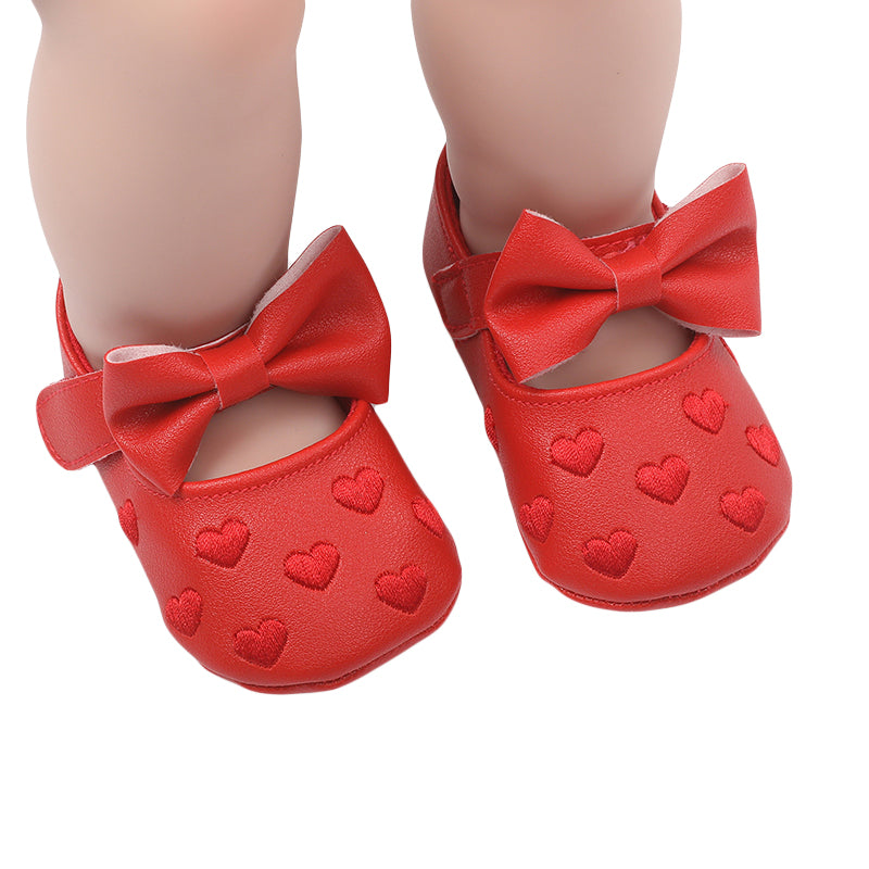 Mocassim de Bebê Antiderrapante com Decoração de Coração e Laço