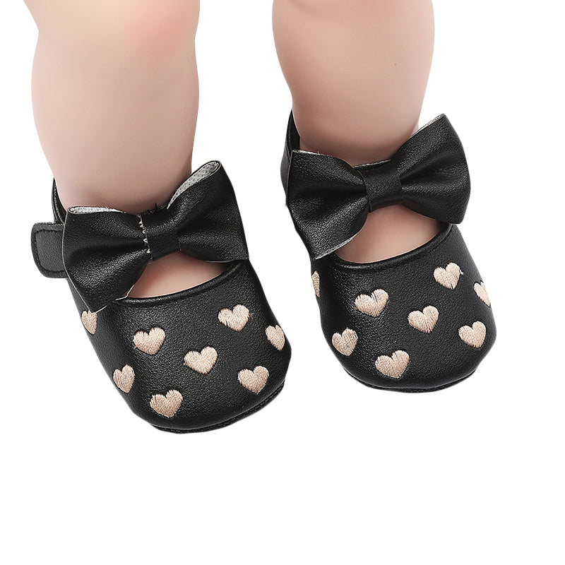 Mocassim de Bebê Antiderrapante com Decoração de Coração e Laço