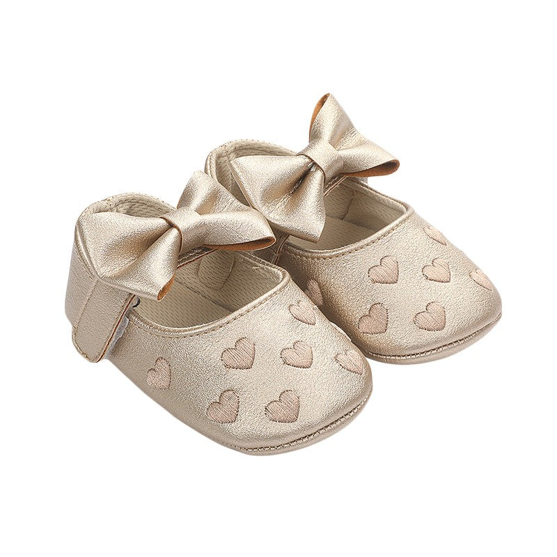 Mocassim de Bebê Antiderrapante com Decoração de Coração e Laço