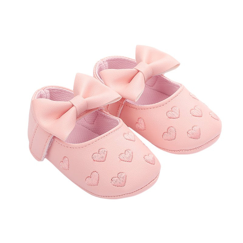 Mocassim de Bebê Antiderrapante com Decoração de Coração e Laço