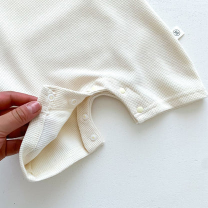 Macacão de Algodão para Bebê com Chapéu de Orelhas
